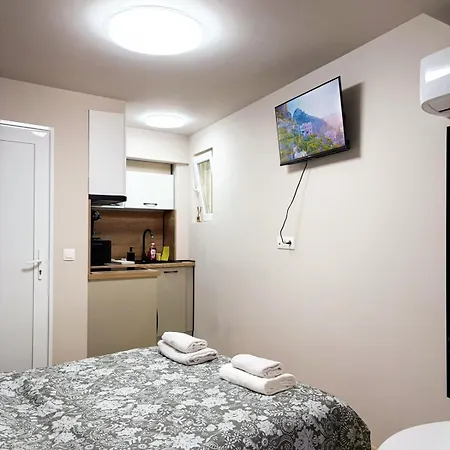 Little Prespa Location Apartment Warna